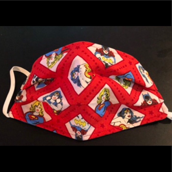 Wonder Woman Face Mask - Picture 2 of 8